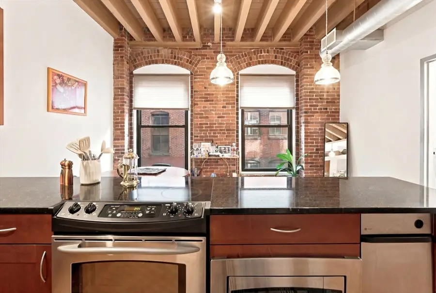 111 Beach St #3B, Boston, MA 02111 - #2