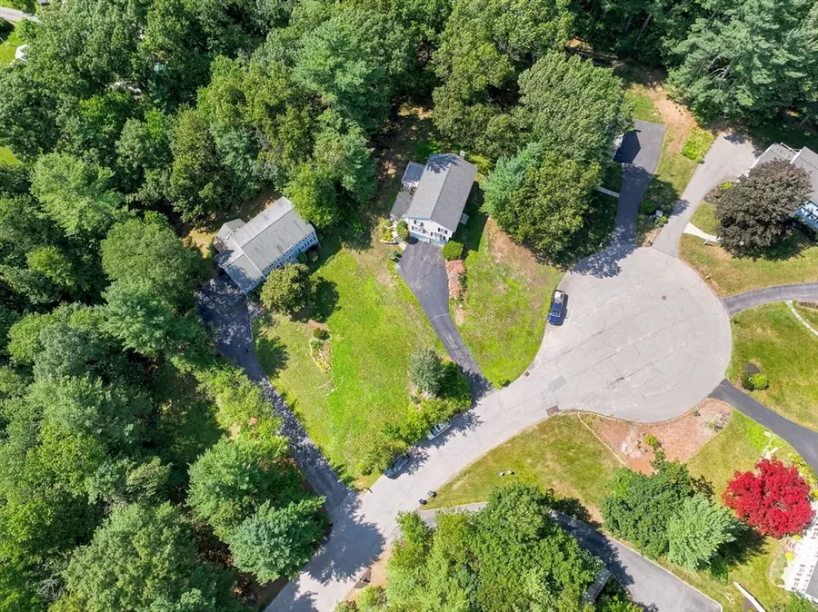 4 Dundas Avenue, Andover, MA 01810 - #3