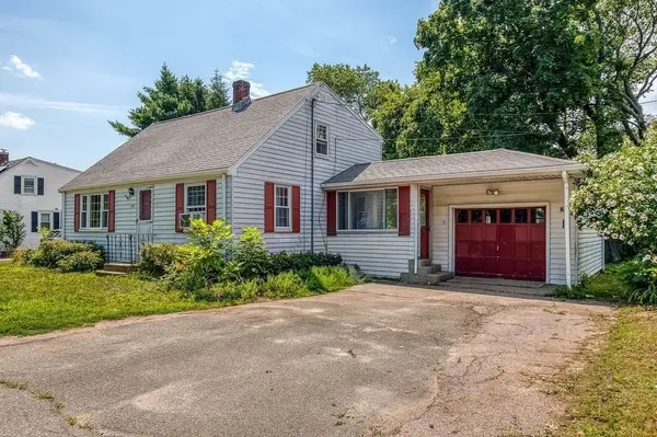 734 South Street, Holbrook, MA 02343