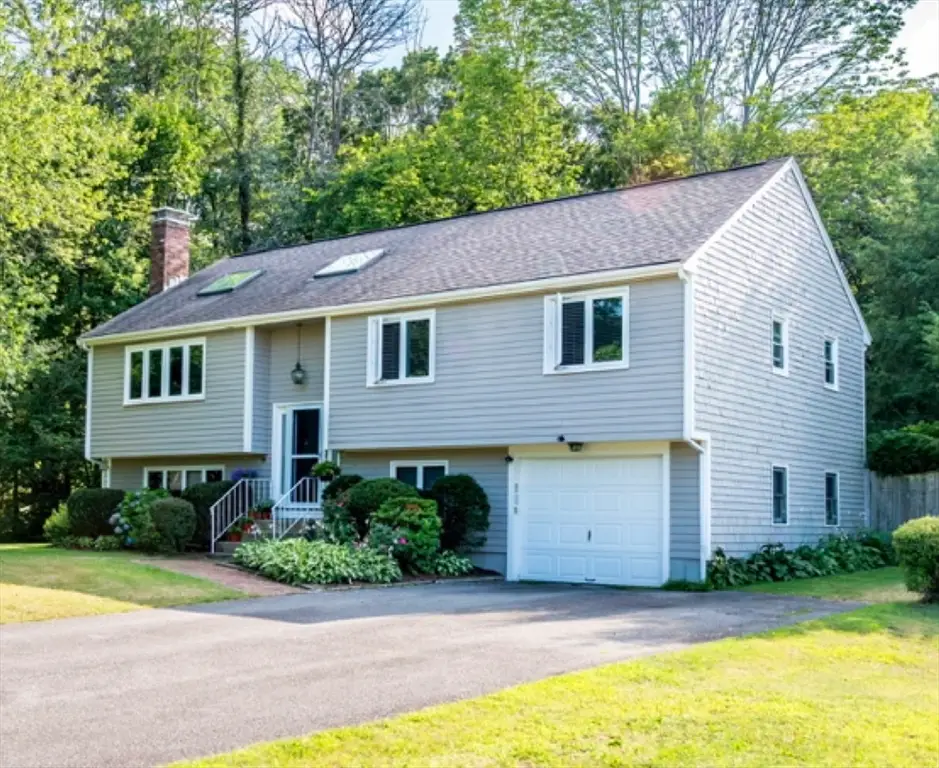 11 Fairview Ln, Weymouth, MA 02190 - #1