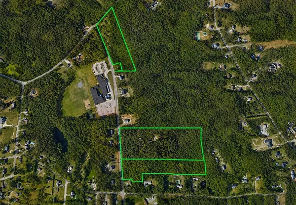 78 74 52 South Main, Berkley, MA 02729