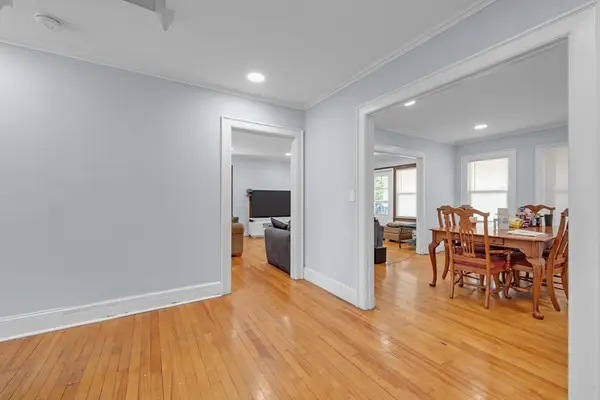 18 Mount Vernon St, Fitchburg, MA 01420