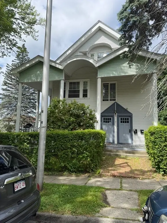 11 Woodford St, Worcester, MA 01604 - #1