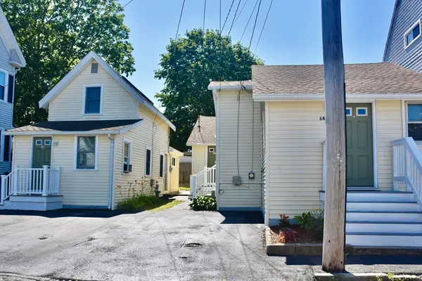 14 Longwood Ave, Wareham, MA 02558
