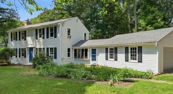 81 Alcott St, Acton, MA 01720