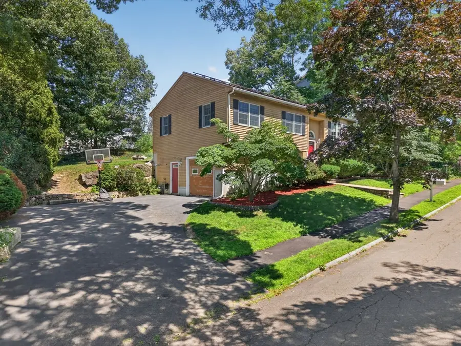 65 Phaeton Rock Rd, Lynn, MA 01904 - #2