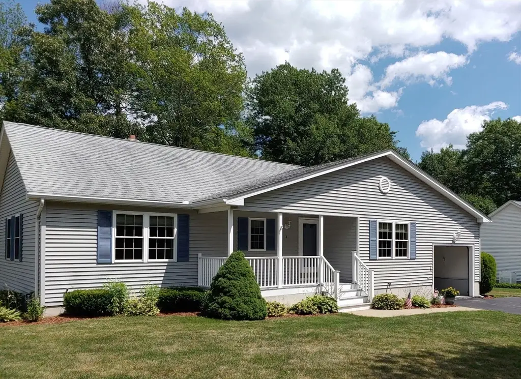4 Deerfield Cir, Auburn, MA 01501 - #1