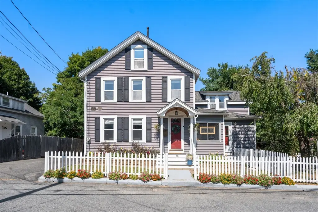20 Curve St, Framingham, MA 01702 - #1