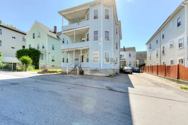 71 Esther St, Worcester, MA 01607