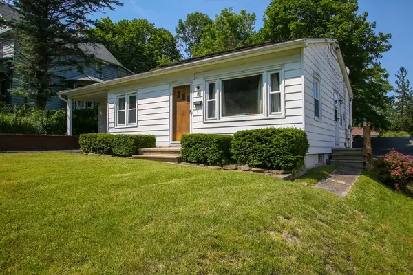 3 West St, Adams, MA 01220
