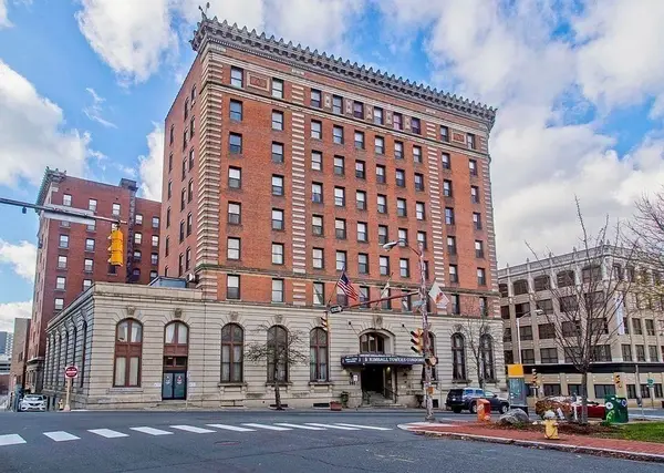140 Chestnut St #319, Springfield, MA 01103