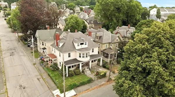 384-386 High St, Lowell, MA 01852