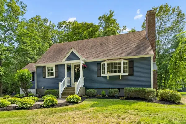 41 Rocky Ln, Medfield, MA 02052
