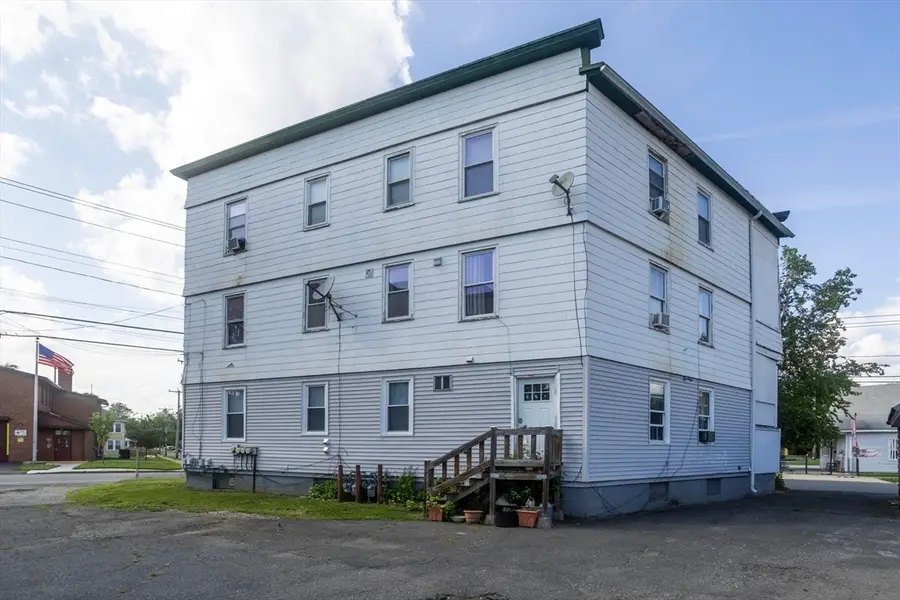 583 Chicopee St, Chicopee, MA 01013 - #2
