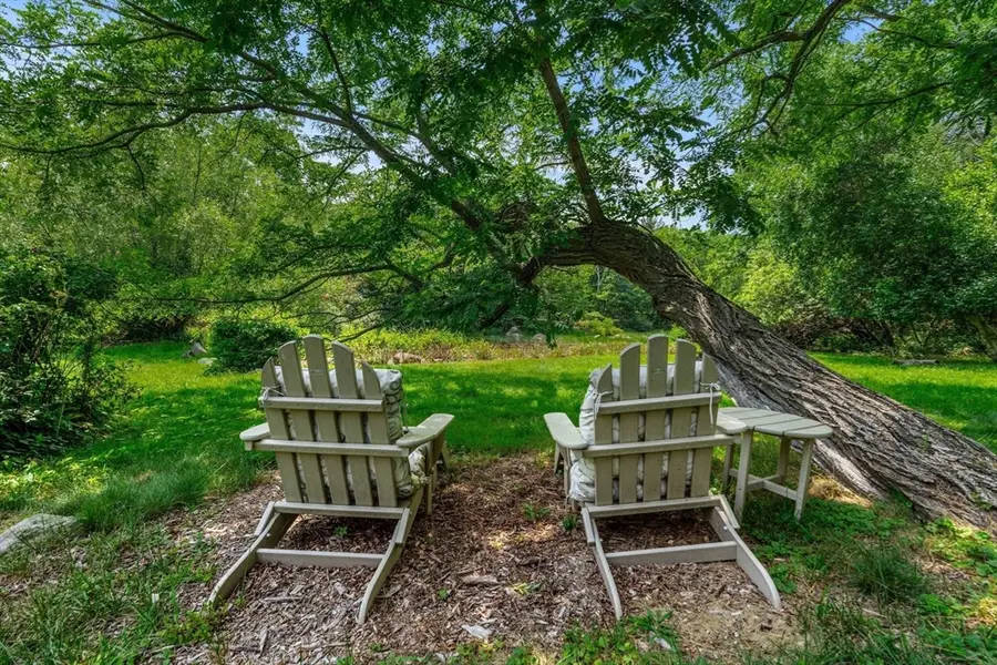 190 Granite St, Rockport, MA 01966 - #3