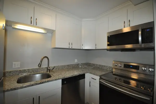 1186 Worcester Road #620, Framingham, MA 01702