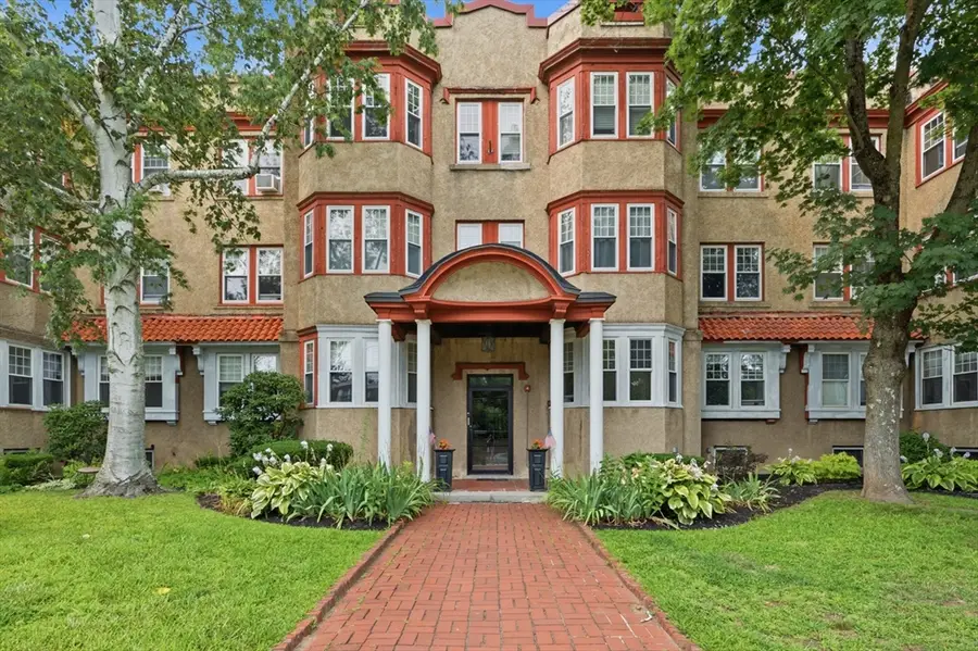 585 Franklin Street #6, Melrose, MA 02176 - #2