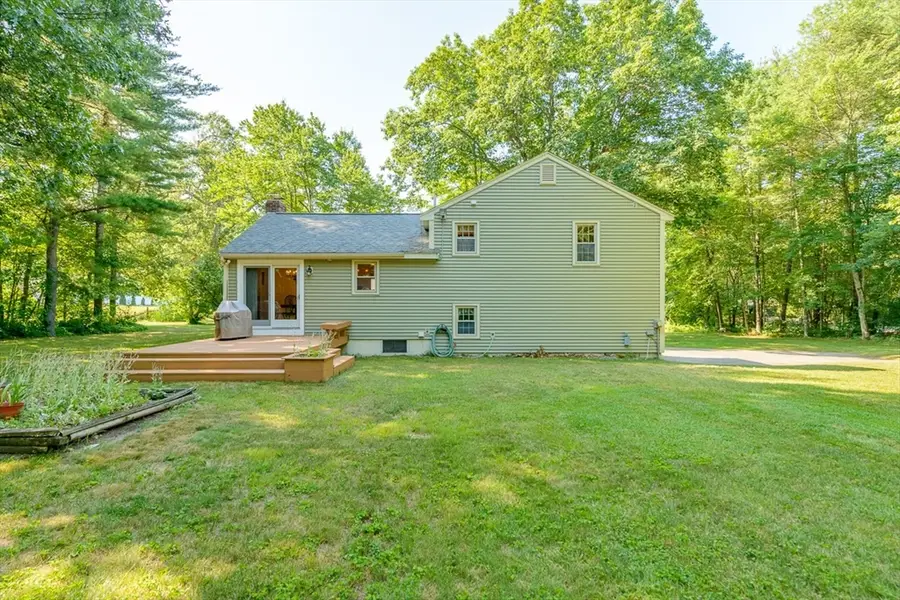 7 Joan St, Pepperell, MA 01463 - #2