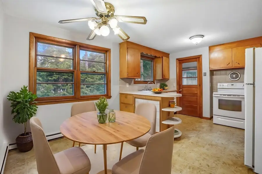 185 Gardens Dr, Springfield, MA 01119 - #3