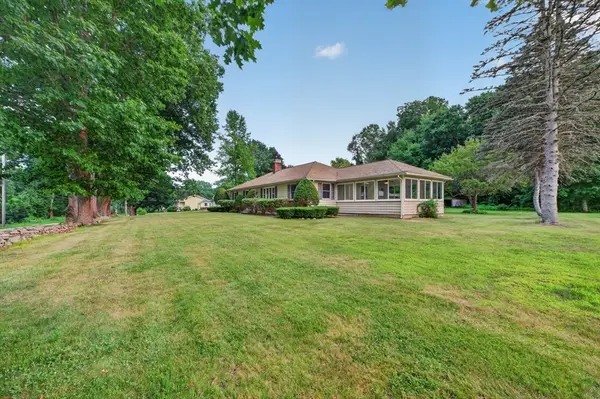 240 W Main Street, West Brookfield, MA 01585
