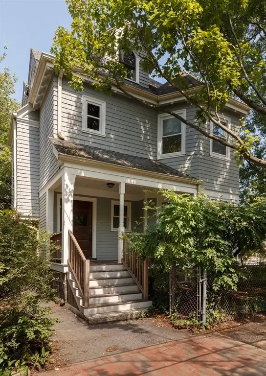 4 Hurlbut Street, Cambridge, MA 02138