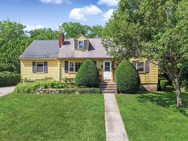 201 Stone St, Walpole, MA 02081