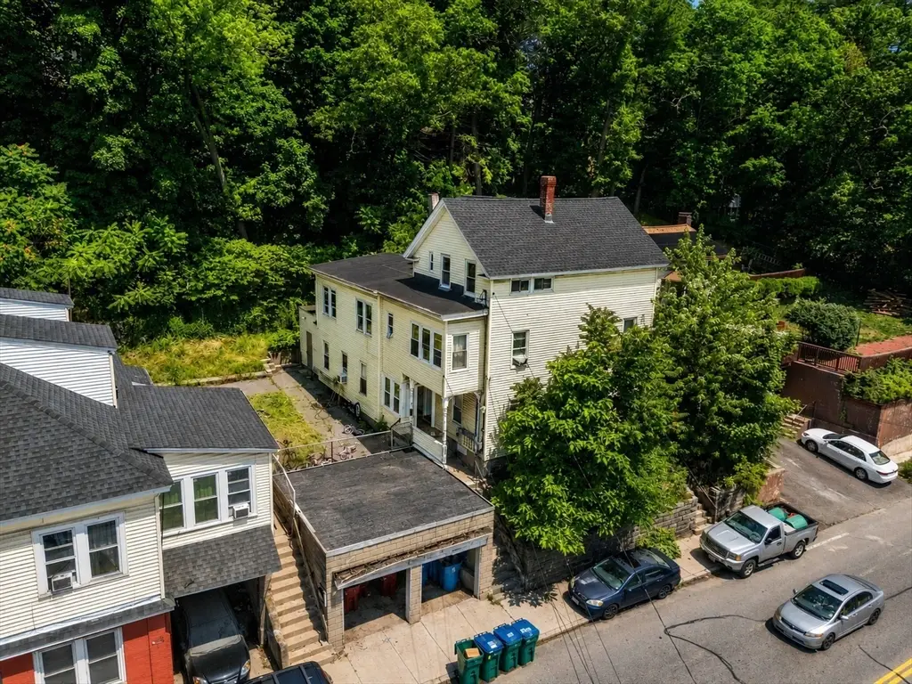 316 Rogers St, Lowell, MA 01852 - #1