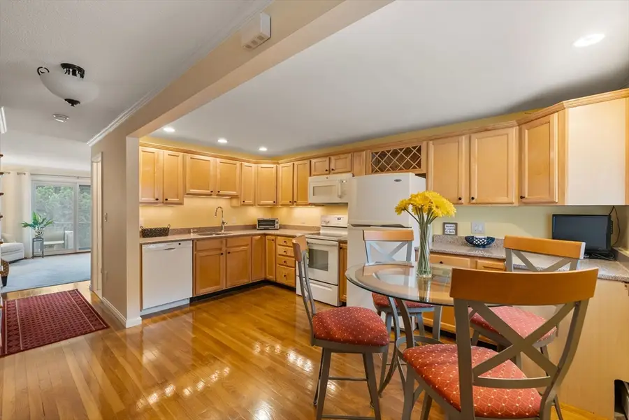21 Walcott Valley Dr #21, Hopkinton, MA 01748 - #3