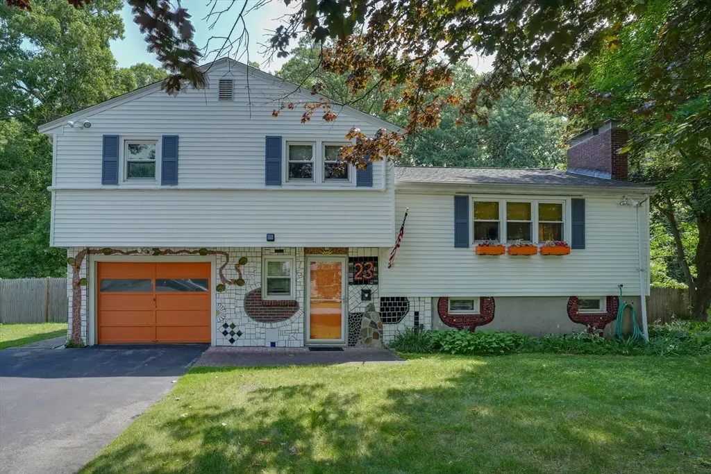23 Laurel Dr., Hudson, MA 01749 - #1