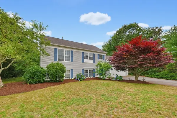 295 Raymond Rd, Plymouth, MA 02360