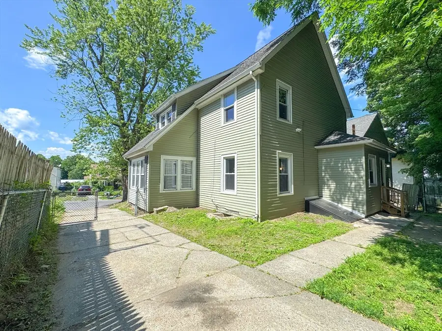 185 Leyfred Ter, Springfield, MA 01108 - #3