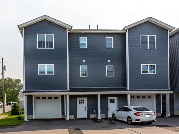 60 Garside St #6, Fall River, MA 02720