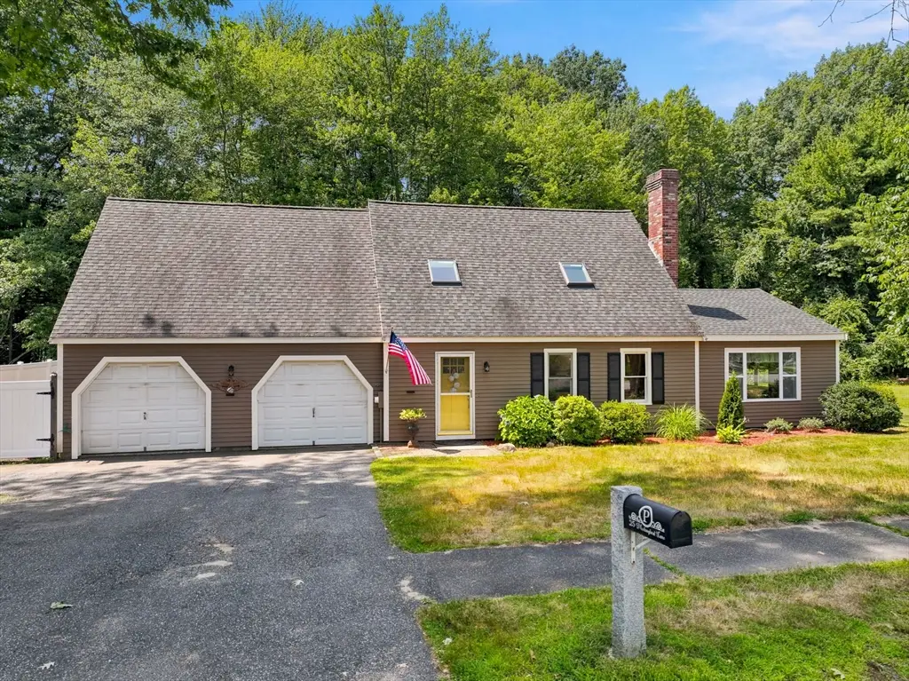 25 Mockingbird Ln, Maynard, MA 01754 - #1