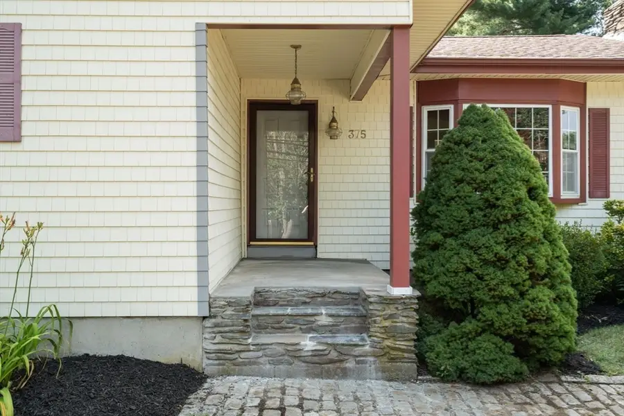 375 Middle Rd, Acushnet, MA 02743 - #3