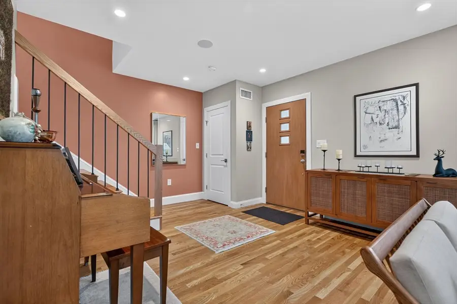 16 York Ter, Brookline, MA 02446 - #3