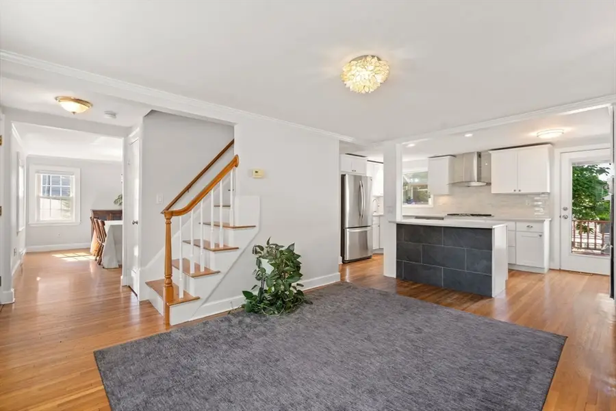 32 Grosvenor Rd, Waltham, MA 02453 - #3