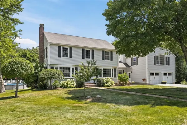 67 Surrey Dr, North Andover, MA 01845