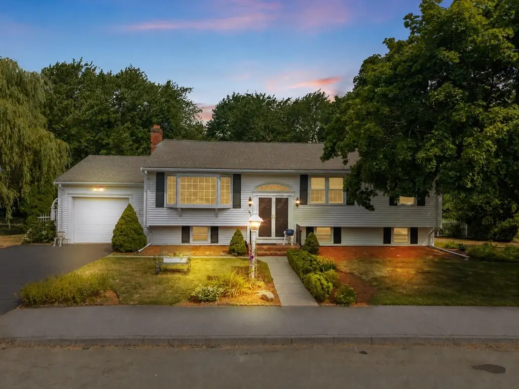 45 Sun Valley Dr, Braintree, MA 02184 - #1
