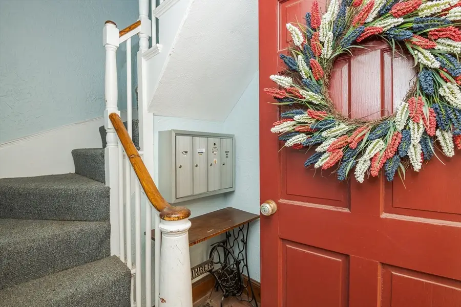 42 Essex St #1, Salem, MA 01970 - #3