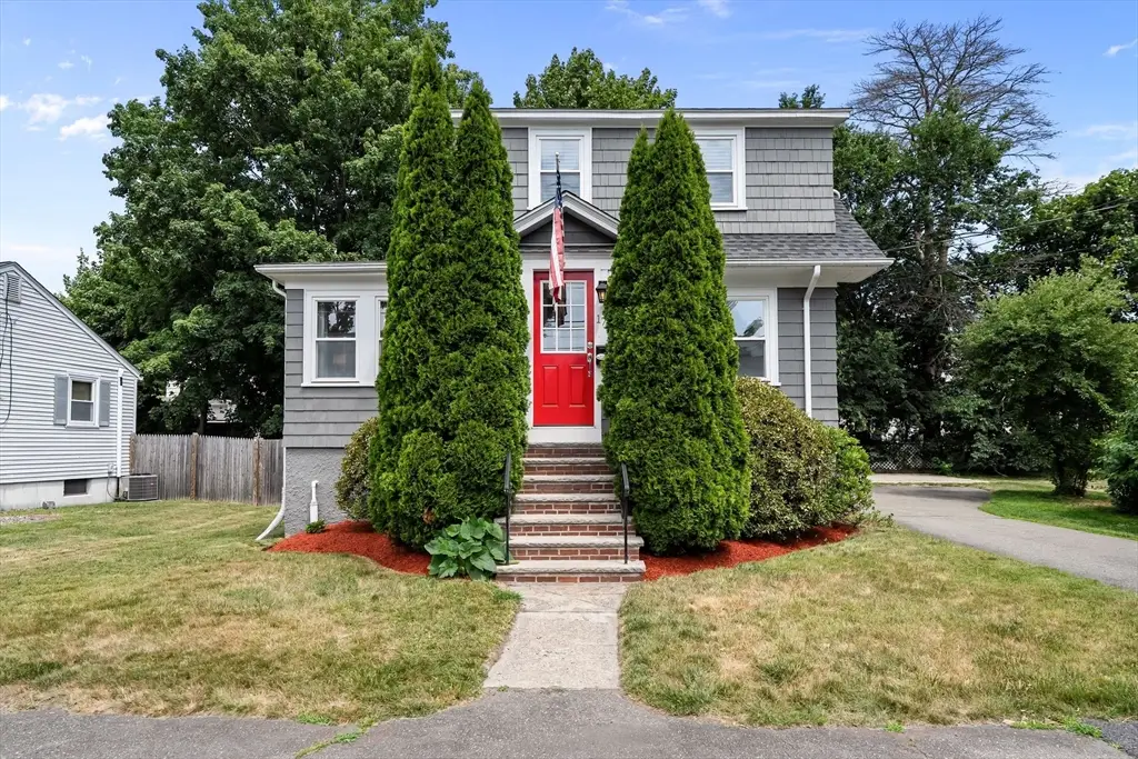 17 Andrews St, Norwood, MA 02062 - #1