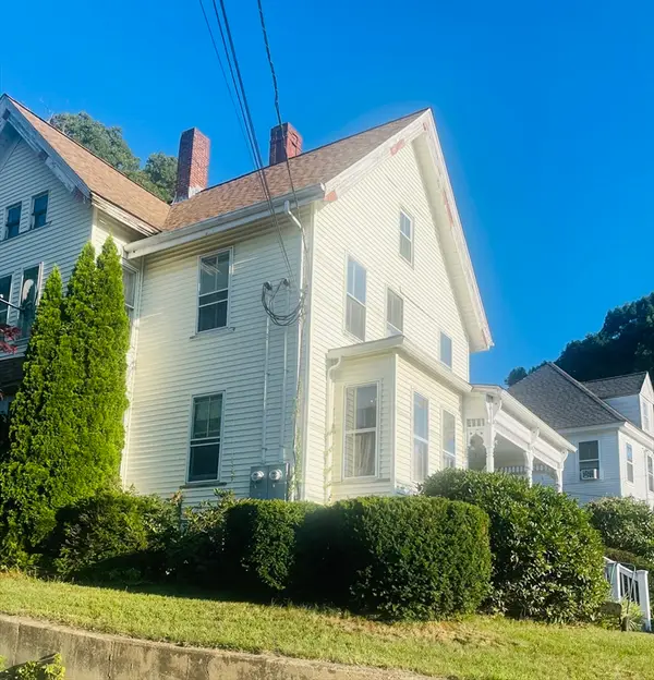 38 Purchase St, Milford, MA 01757