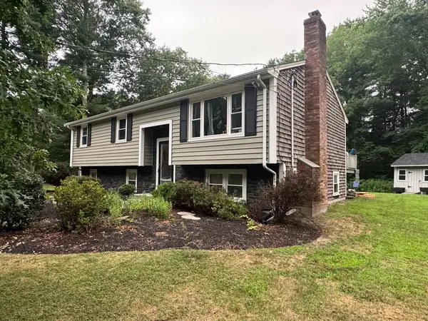 750 King Philip St, Raynham, MA 02767