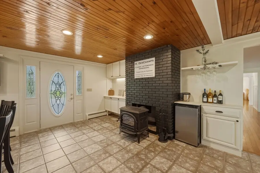 90 Rounsevell Rd, Tewksbury, MA 01876 - #2