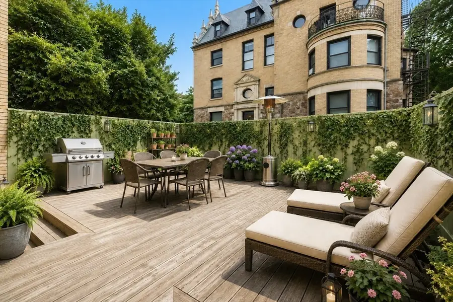 350 Tappan St #1, Brookline, MA 02445 - #2