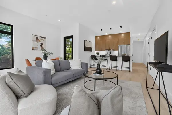 15 Clyde St #E, Somerville, MA 02145