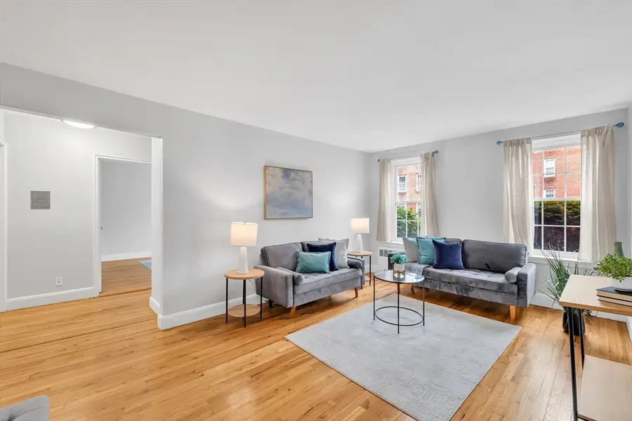 21 Englewood Ave #2, Brookline, MA 02445 - #2