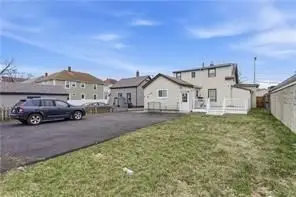 215 Kenyon Ave, Pawtucket, RI 02861 - #2