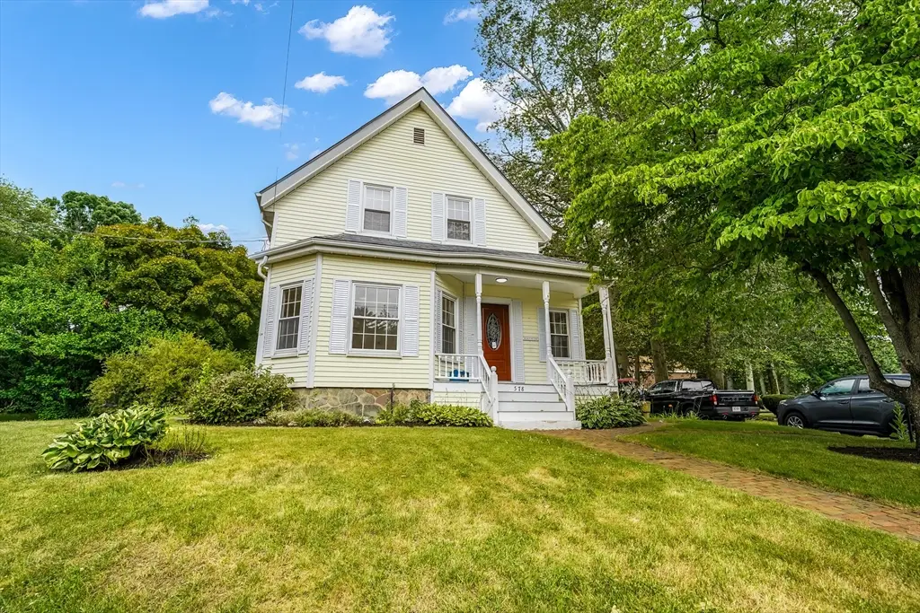 578 Plain St, Brockton, MA 02302 - #1