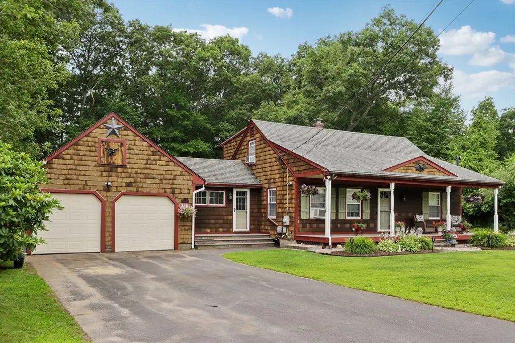 345 Central St, Burrillville, RI 02830 - #1
