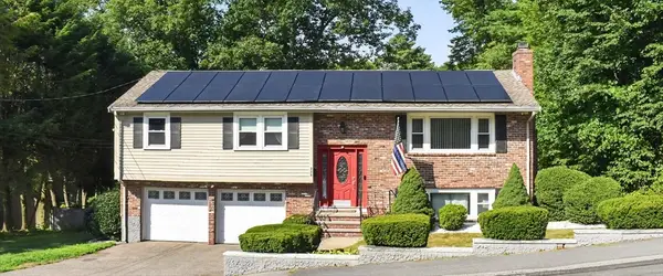 223 Robert Rd, Dedham, MA 02026